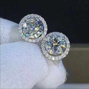 NEW 925 Sterling Silver Halo Stud Earrings with Simulated Diamonds
